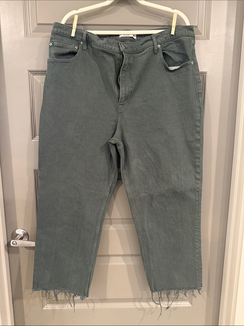 Abercrombie & Fitch Men's Straight-Leg Jeans in Washed Olive